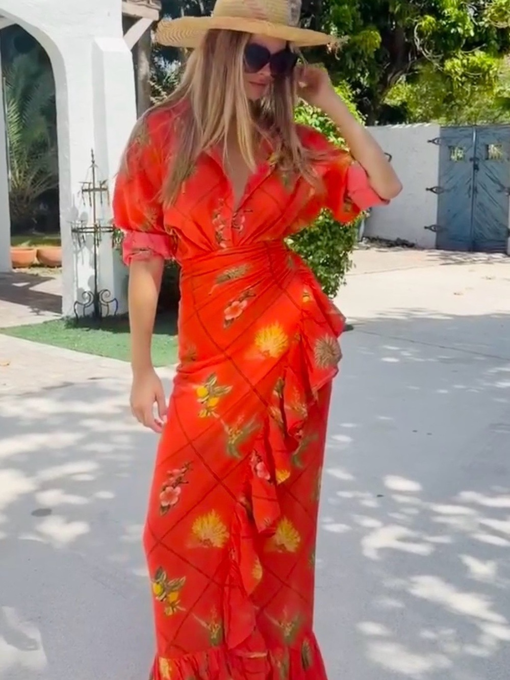 Coniglio Palm Beach Ruffle Pareo Bright Pink - Picture 5 of 5